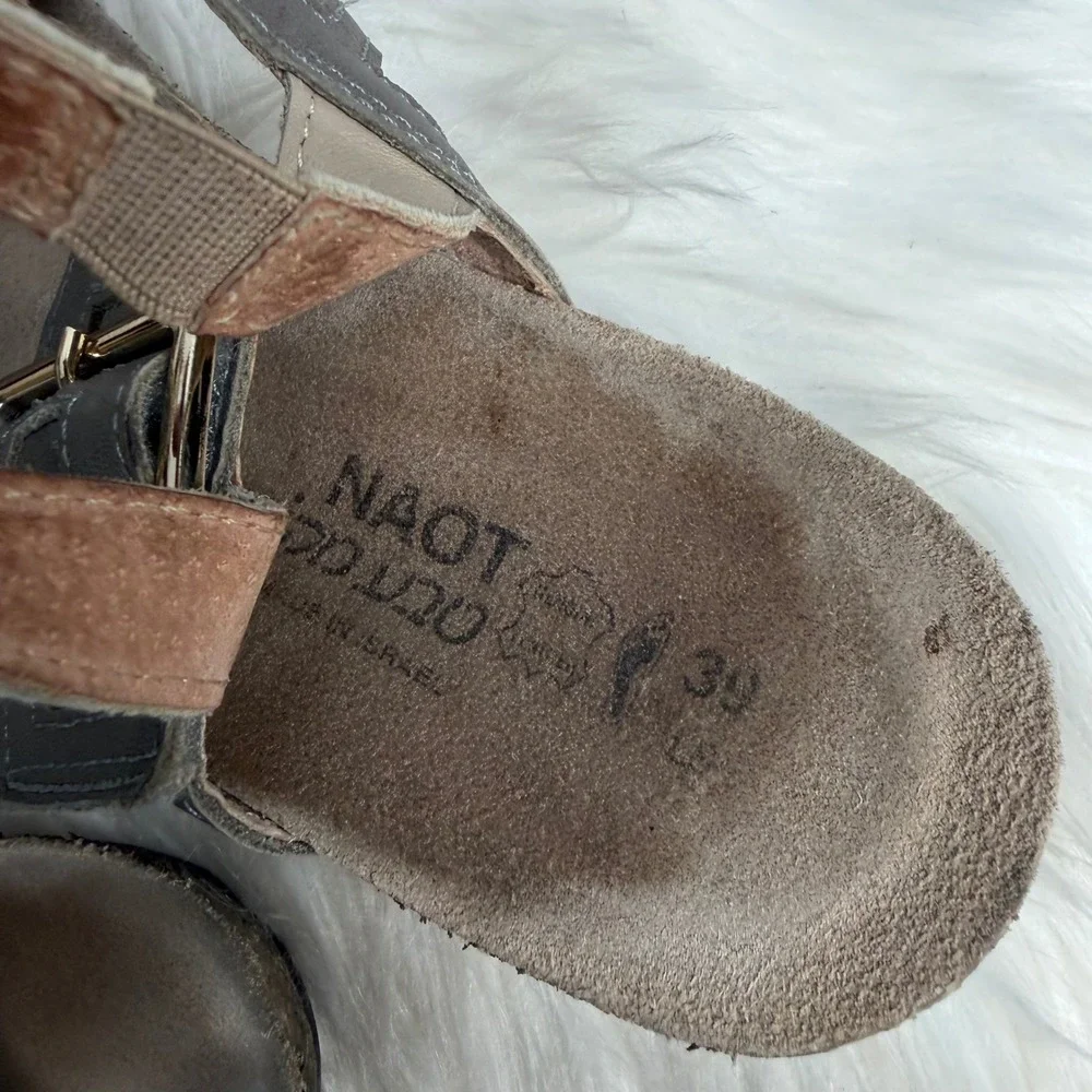 Naot fit outings flaws